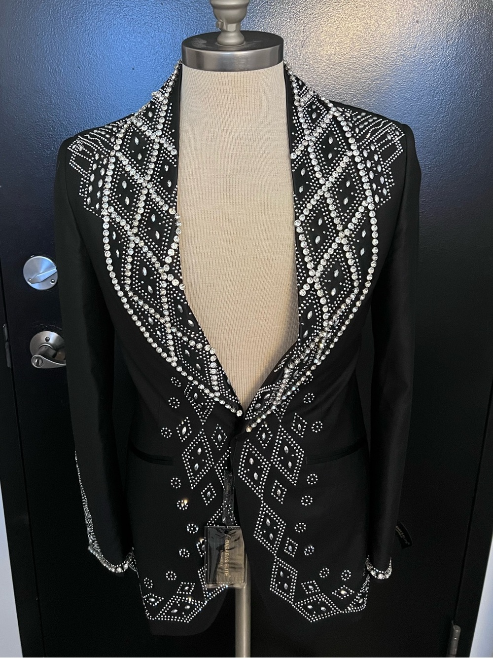 Black sportsJacket with Silver Rhinestone detailing 40reg